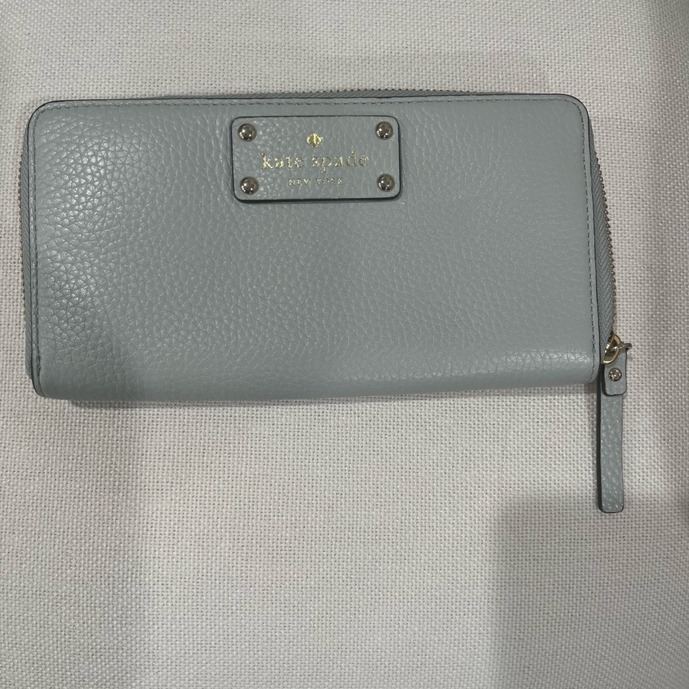Kate Spade Light Gray Leather Zip Wallet